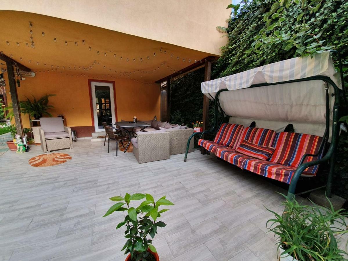 Готель Casa Lucky Ришнов Екстер'єр фото
