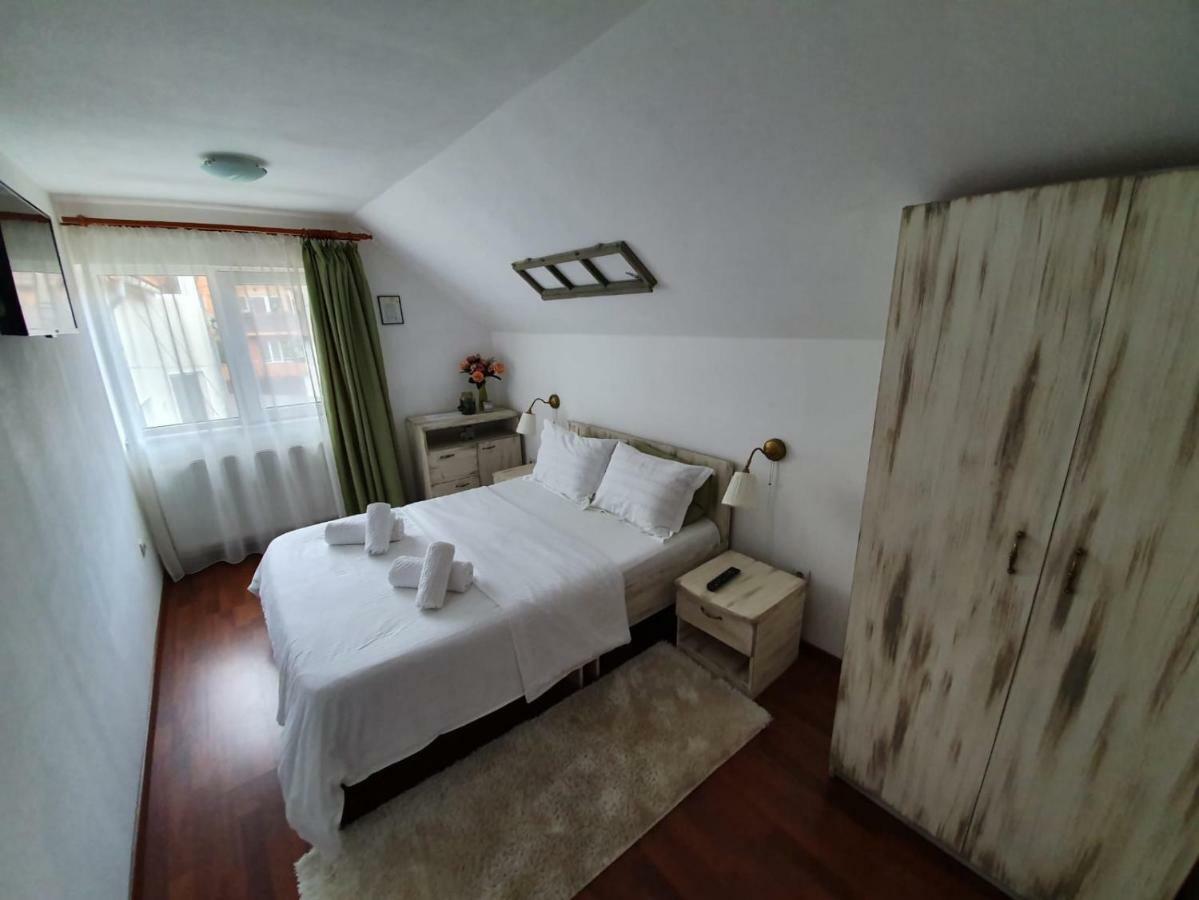 Готель Casa Lucky Ришнов Екстер'єр фото
