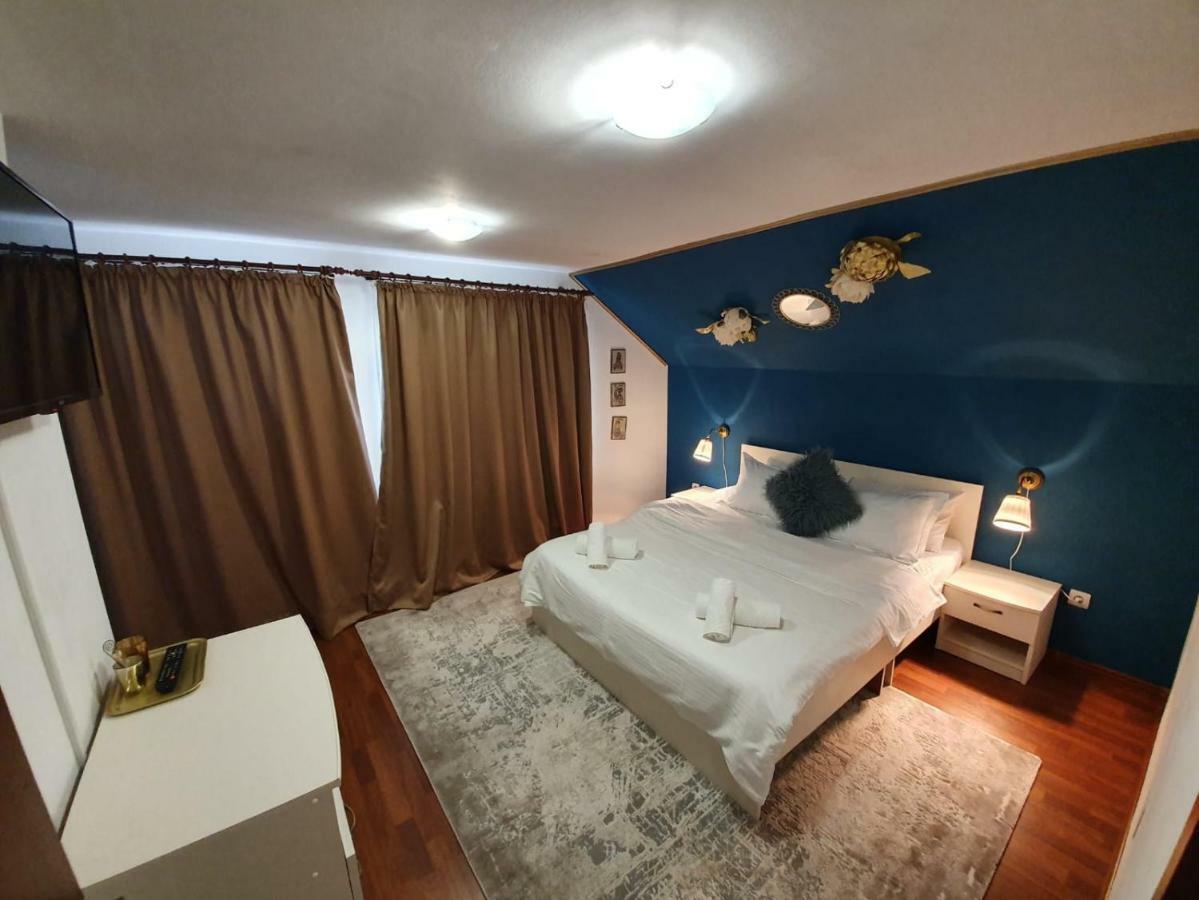 Готель Casa Lucky Ришнов Екстер'єр фото